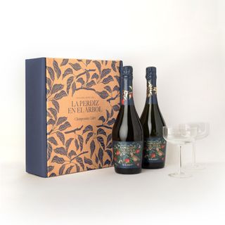 Estuche sidra Champenoise manzanas + 2 copas grabadas